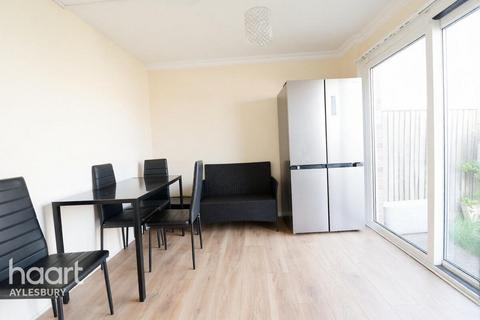 1 bedroom in a house share to rent, Masons Court, AYLESBURY