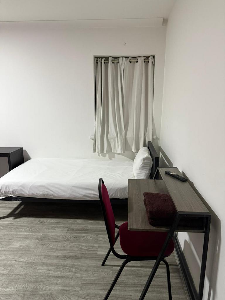 Apartment in Barking - View 2