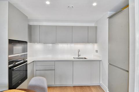1 bedroom apartment for sale, Chiswick High Road London W4