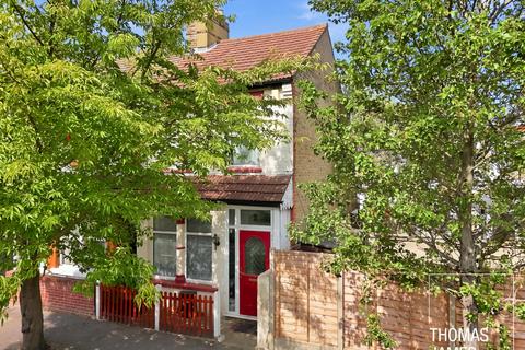 Lansfield Avenue, London, N18