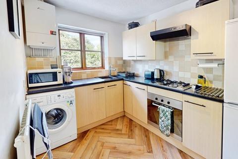 2 bedroom apartment for sale, Oakdene, Oak Manor Drive