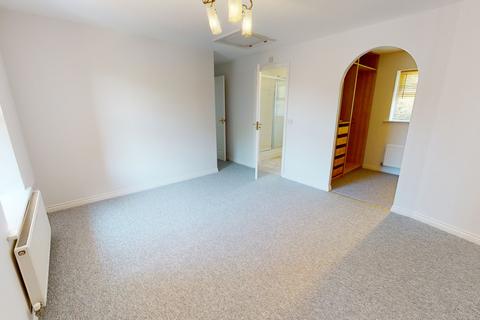 5 bedroom townhouse for sale, Brosnan Drive, Cheltenham