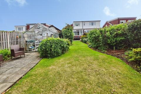 2 bedroom semi-detached bungalow for sale, Peasehill Close, Leeds LS19