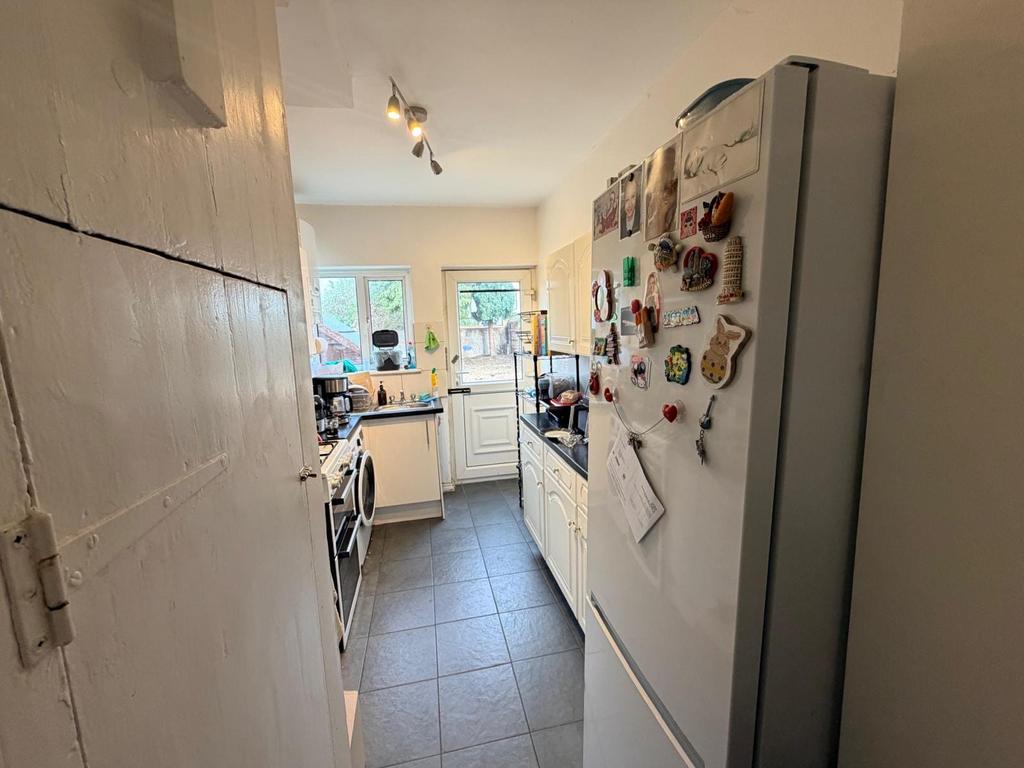 House in Feltham - View 5