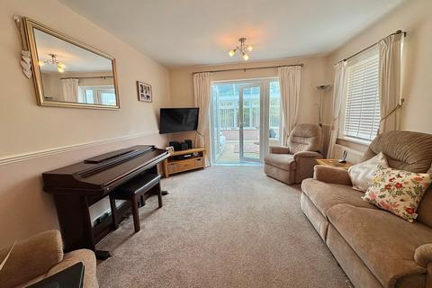 3 bedroom detached bungalow for sale, Kiln Drive, Tydd St Mary