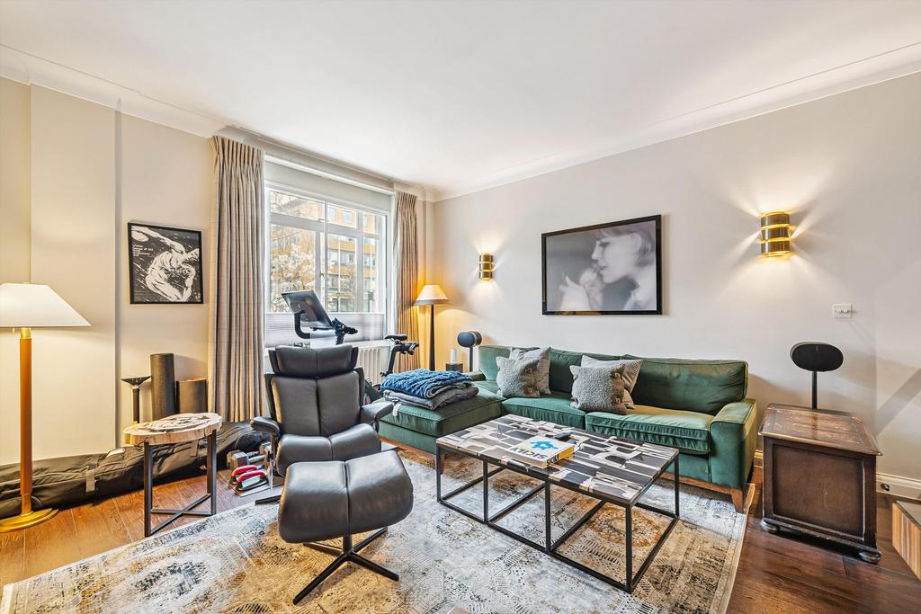 Apartment in London - View 2