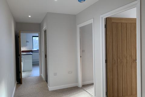 2 bedroom ground floor flat to rent, Tresooth Lane, Penryn TR10