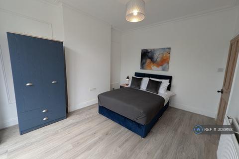 4 bedroom terraced house to rent, Mauldeth Road, Manchester, M14