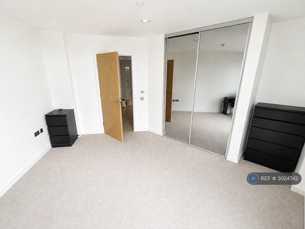 Apartment in London - View 3