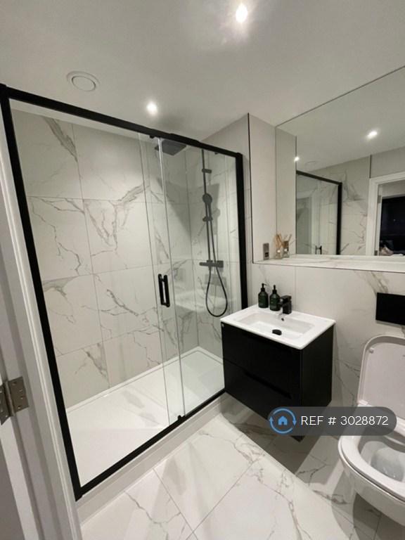Apartment in London - View 2