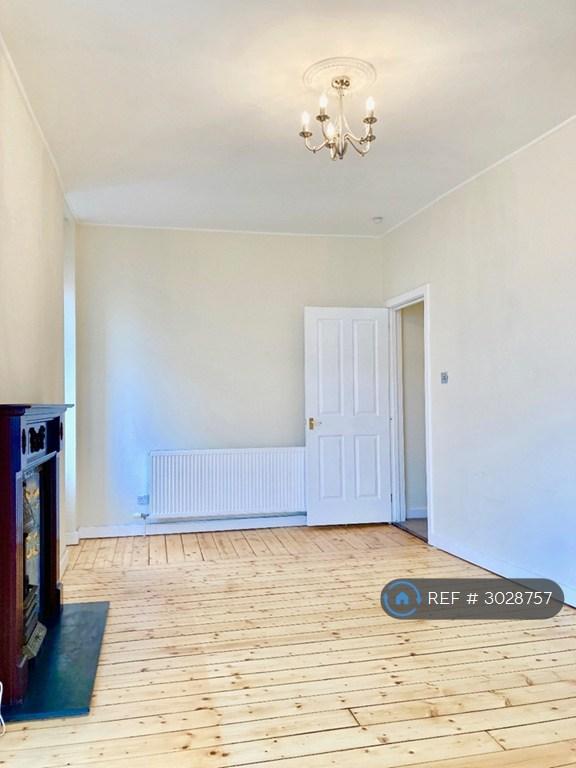 Apartment in Glasgow - View 3