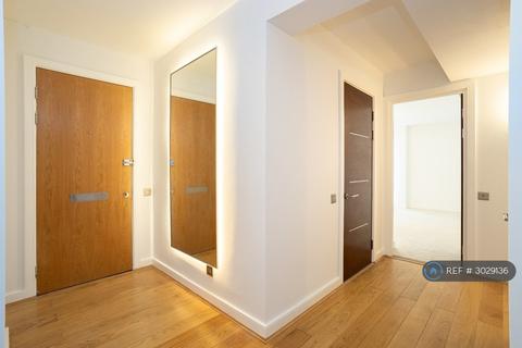 3 bedroom flat to rent, Mill Street, London, SE1
