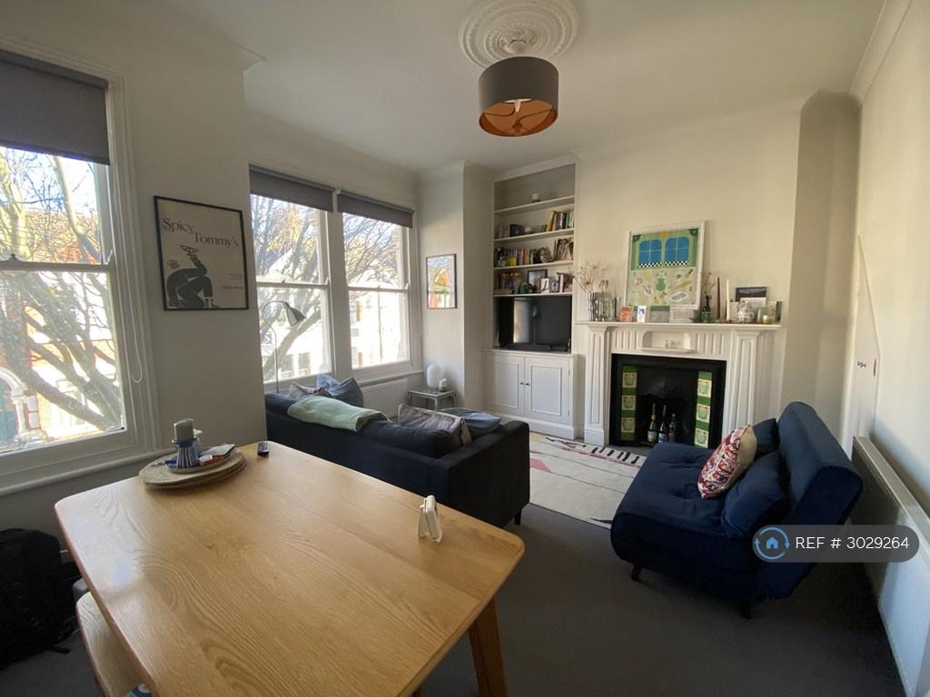 Apartment in London - View 2