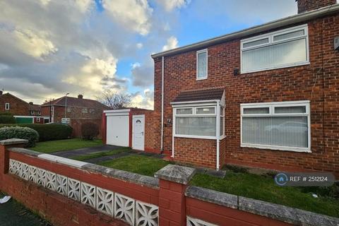 3 bedroom semi-detached house to rent, Langridge Crescent, Middlesbrough, TS3