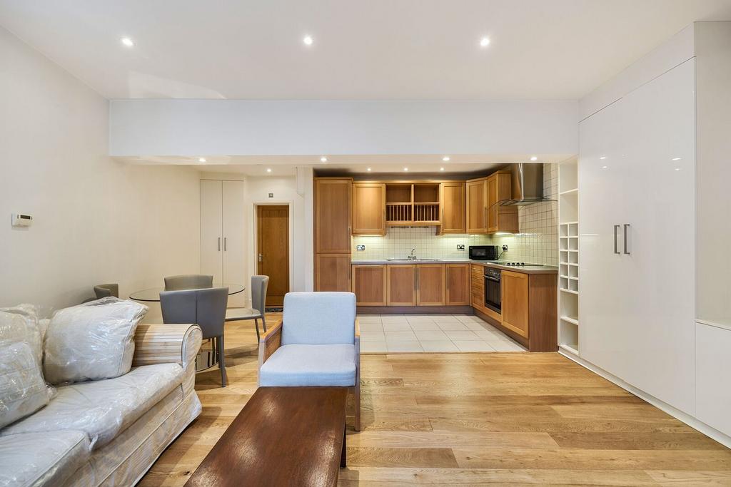 Apartment in London - More