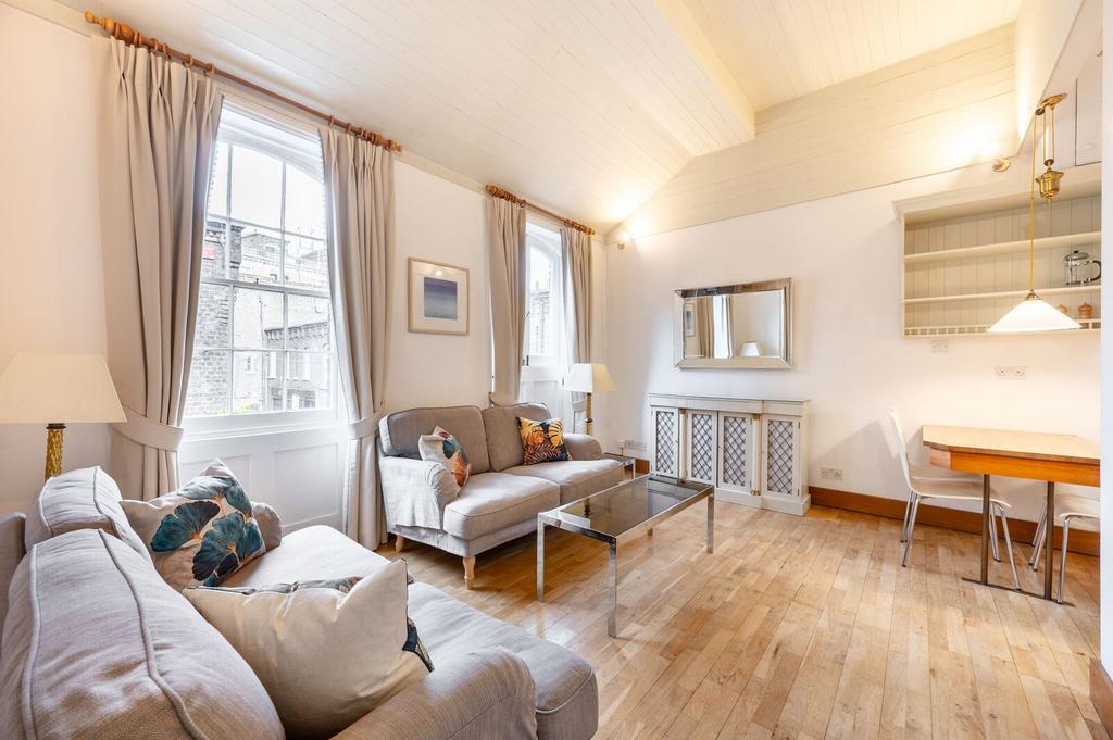 House in London - View 2