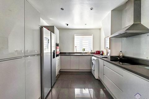 3 bedroom semi-detached house for sale, Waterhouse Lane, Southampton, SO15