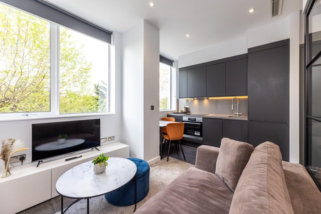 Apartment in London - View 3