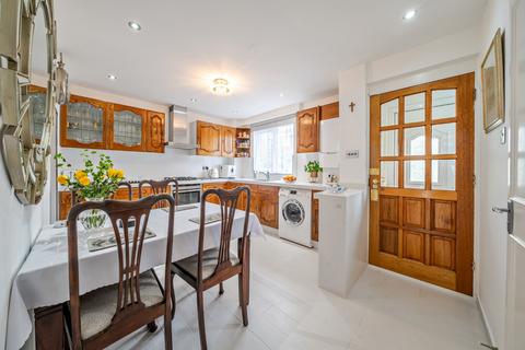 undefined, Larch Close, Balham, London, SW12