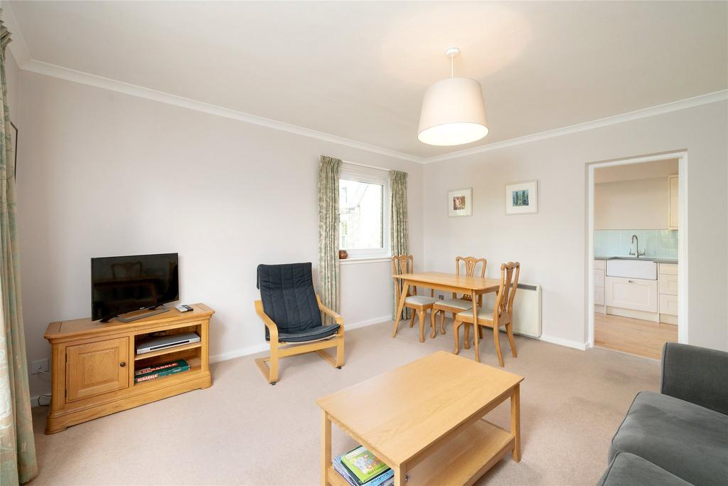 Apartment in Edinburgh - More