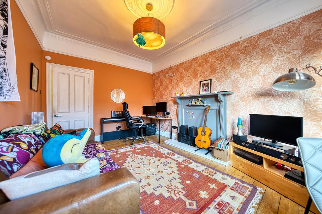 Apartment in Glasgow - More