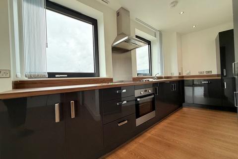 2 bedroom apartment to rent, Lingfield Apartments, Parade Gardens, Chingford, E4