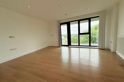 2 bedroom apartment to rent, Lingfield Apartments, Parade Gardens, Chingford, E4