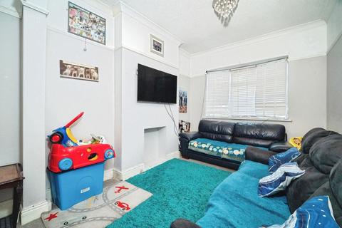 3 bedroom end of terrace house for sale, WEST STREET, CLEETHORPES