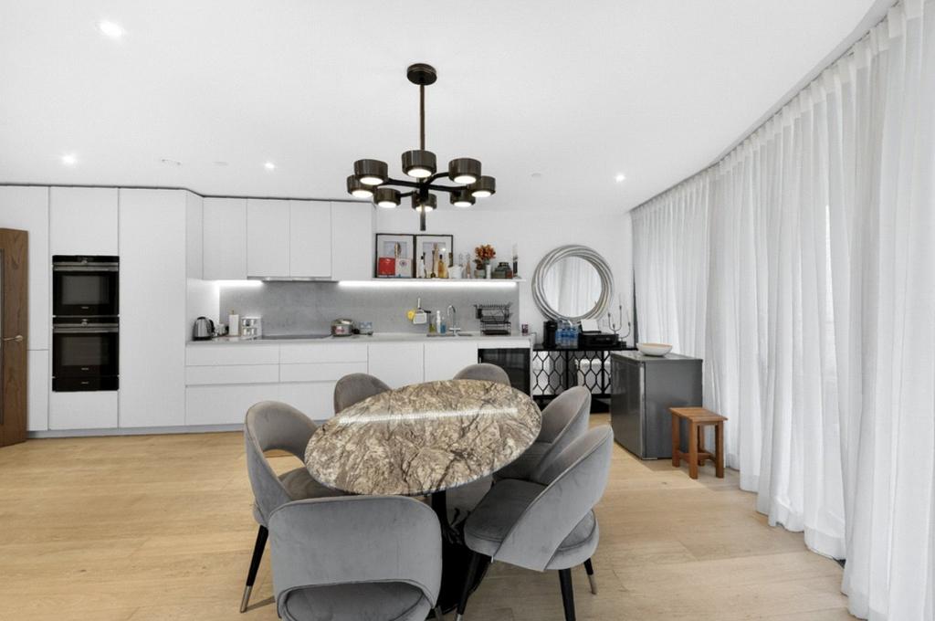 Apartment in London, Fulham Reach, Hammersmith - View 3