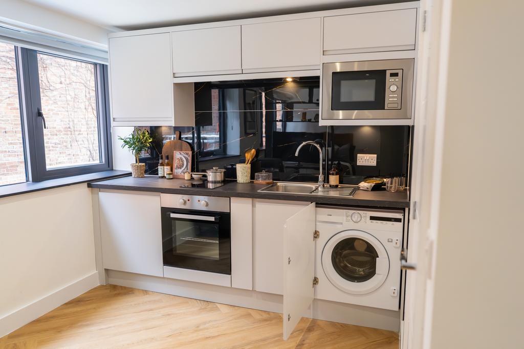 Apartment in Leicester - View 3