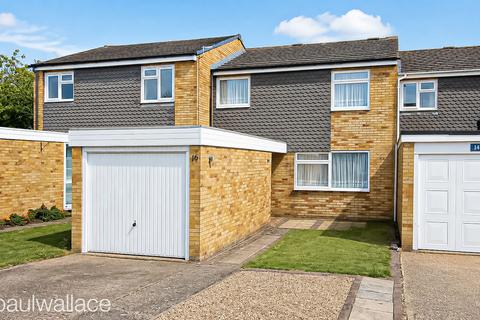 Caldecot Way, Broxbourne|Chain Free|Garage & Parking|Extension Potential (STPP)