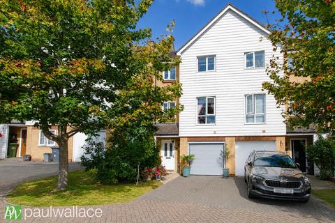 4 bedroom terraced house for sale, Christian Close, Hoddesdon|Approx. 1758 Sq Ft|Two Ensuites|Garage & Parking