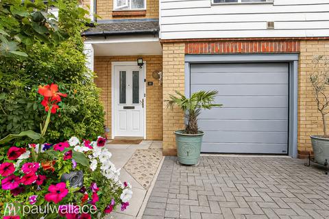 4 bedroom terraced house for sale, Christian Close, Hoddesdon|Approx. 1758 Sq Ft|Two Ensuites|Garage & Parking
