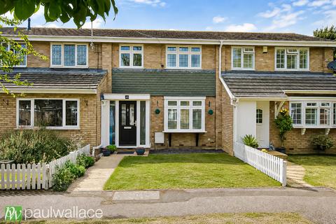 3 bedroom terraced house for sale, Hailey Avenue, Hoddesdon|45' South West Facing Garden|Garage & Parking