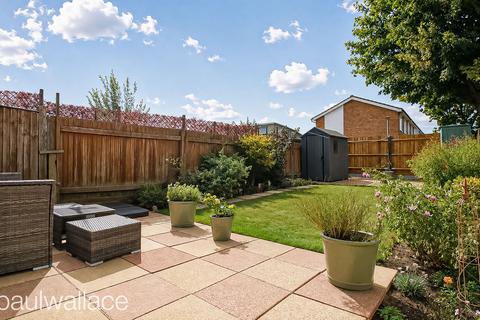 3 bedroom terraced house for sale, Hailey Avenue, Hoddesdon|45' South West Facing Garden|Garage & Parking