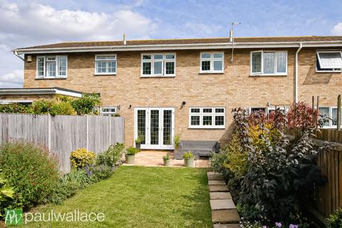 3 bedroom terraced house for sale, Hailey Avenue, Hoddesdon|45' South West Facing Garden|Garage & Parking