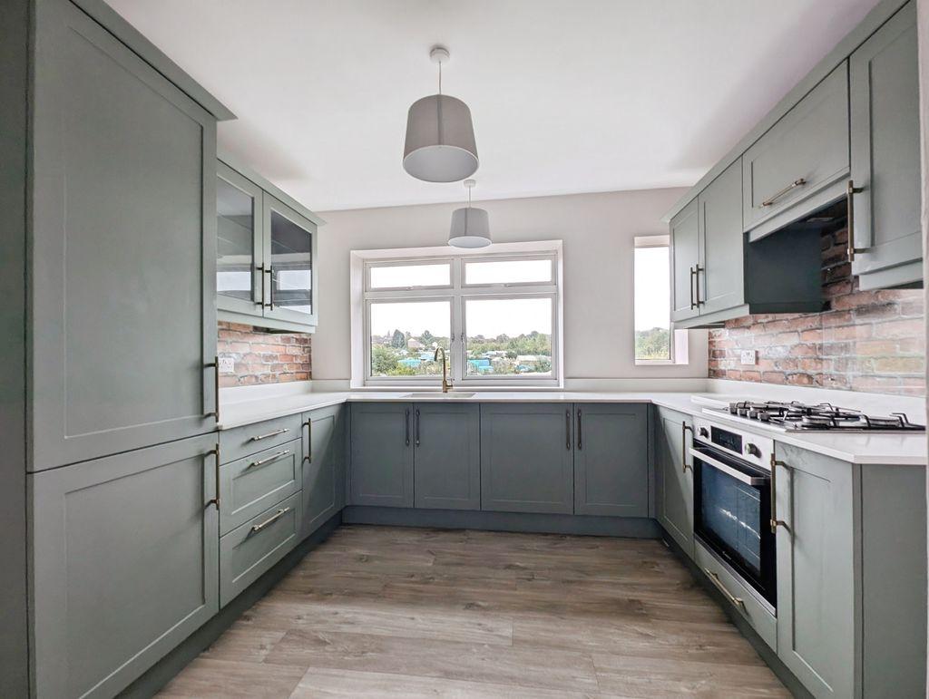 Apartment in Newcastle Upon Tyne - View 2