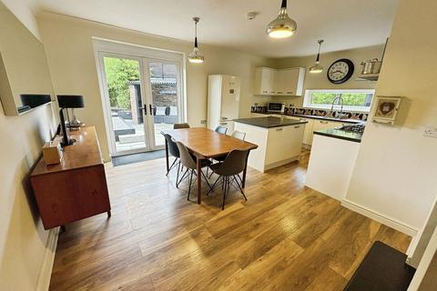 2 bedroom bungalow for sale, Percy Gardens, Newcastle Upon Tyne NE12