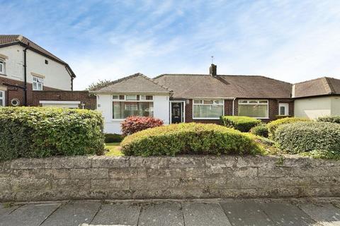 3 bedroom semi-detached bungalow for sale, Avondale Avenue, Newcastle Upon Tyne NE12