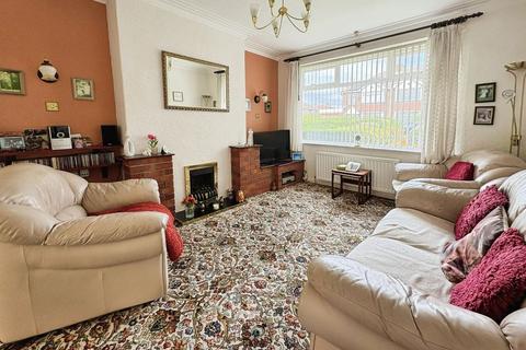 3 bedroom semi-detached bungalow for sale, Avondale Avenue, Newcastle Upon Tyne NE12