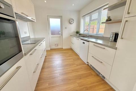 4 bedroom detached house for sale, Allen Close, Dunstable
