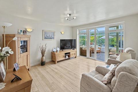 3 bedroom detached bungalow for sale, Ferndale Avenue, Whitefield, M45