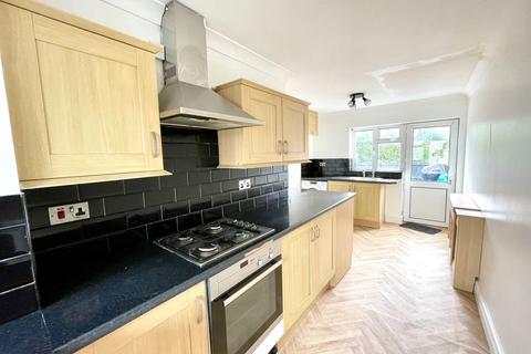 3 bedroom terraced house for sale, Kynaston Place, Cefn Mawr