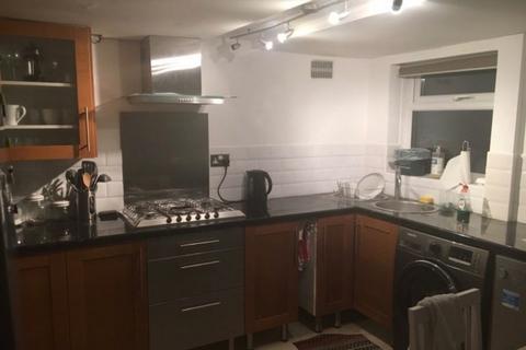 1 bedroom in a house share to rent, Tachbrook Rd, London, TW14