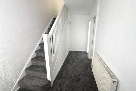 2 bedroom maisonette to rent, Rookery Lane, Walsall WS9