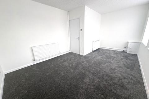 2 bedroom maisonette to rent, Rookery Lane, Walsall WS9