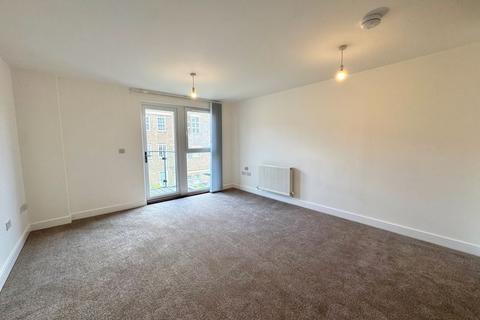 2 bedroom apartment to rent, St Andrews House, Campus Avenue RM8