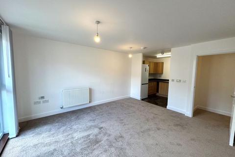 2 bedroom apartment to rent, St Andrews House, Campus Avenue RM8