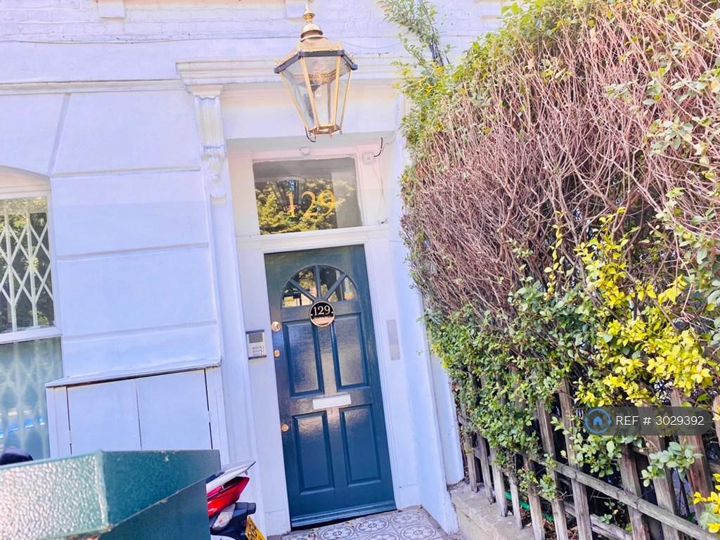 Apartment in London - View 2