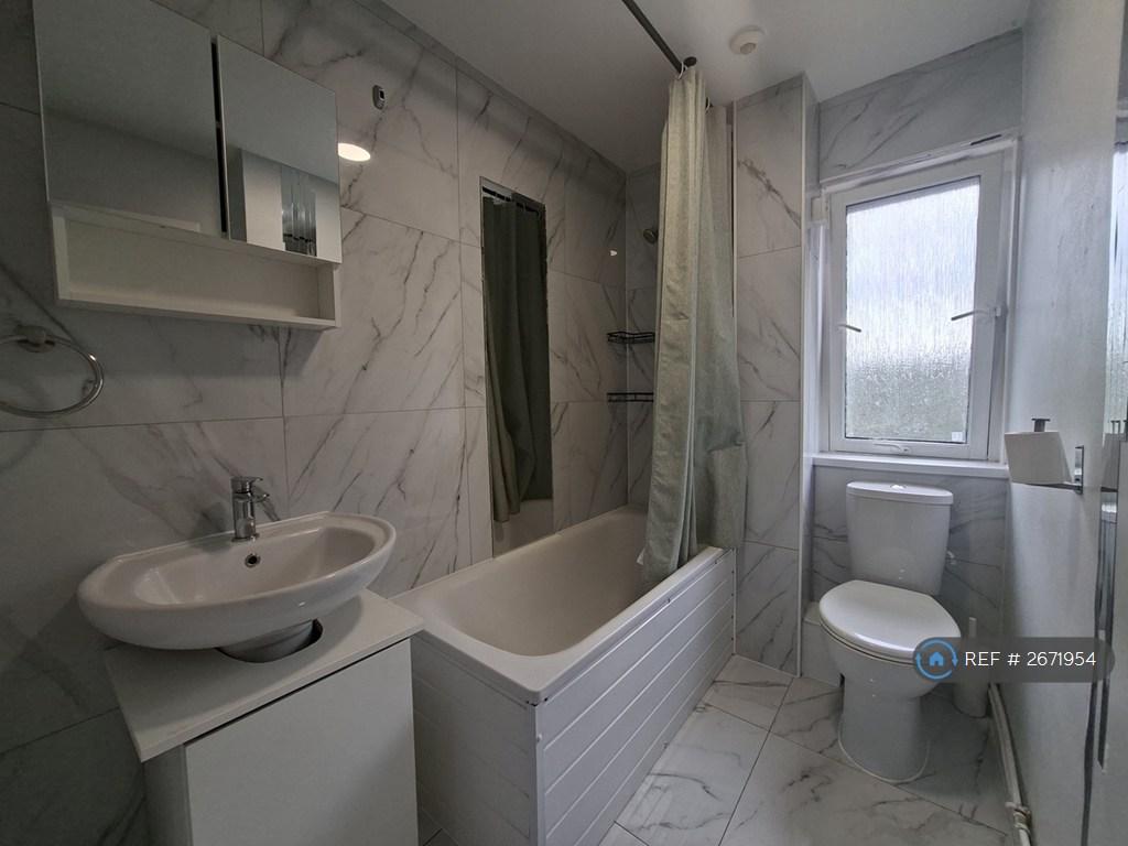 Apartment in London - View 2
